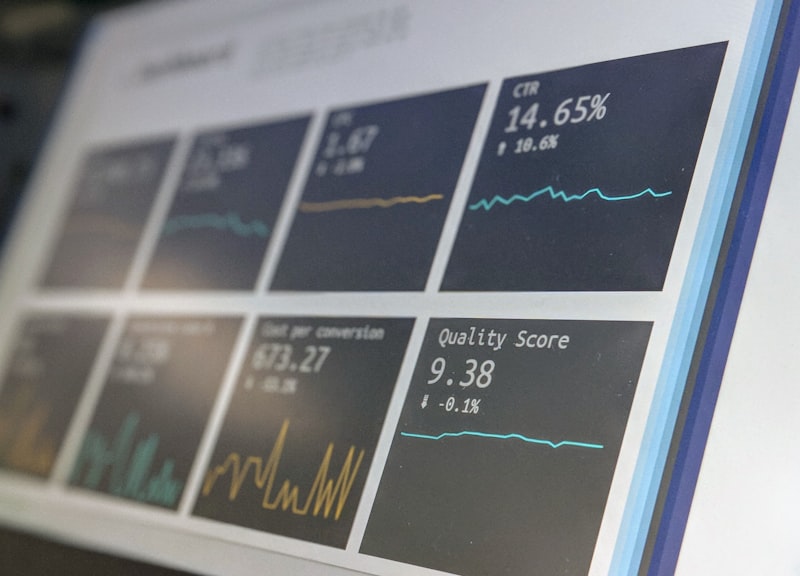Analytics dashboard website